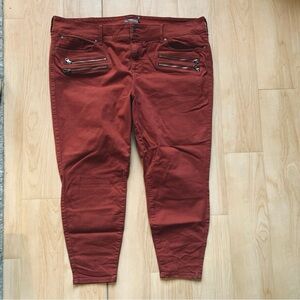LIKE NEW Torrid rust stretch denim jeans, Sz 26R
